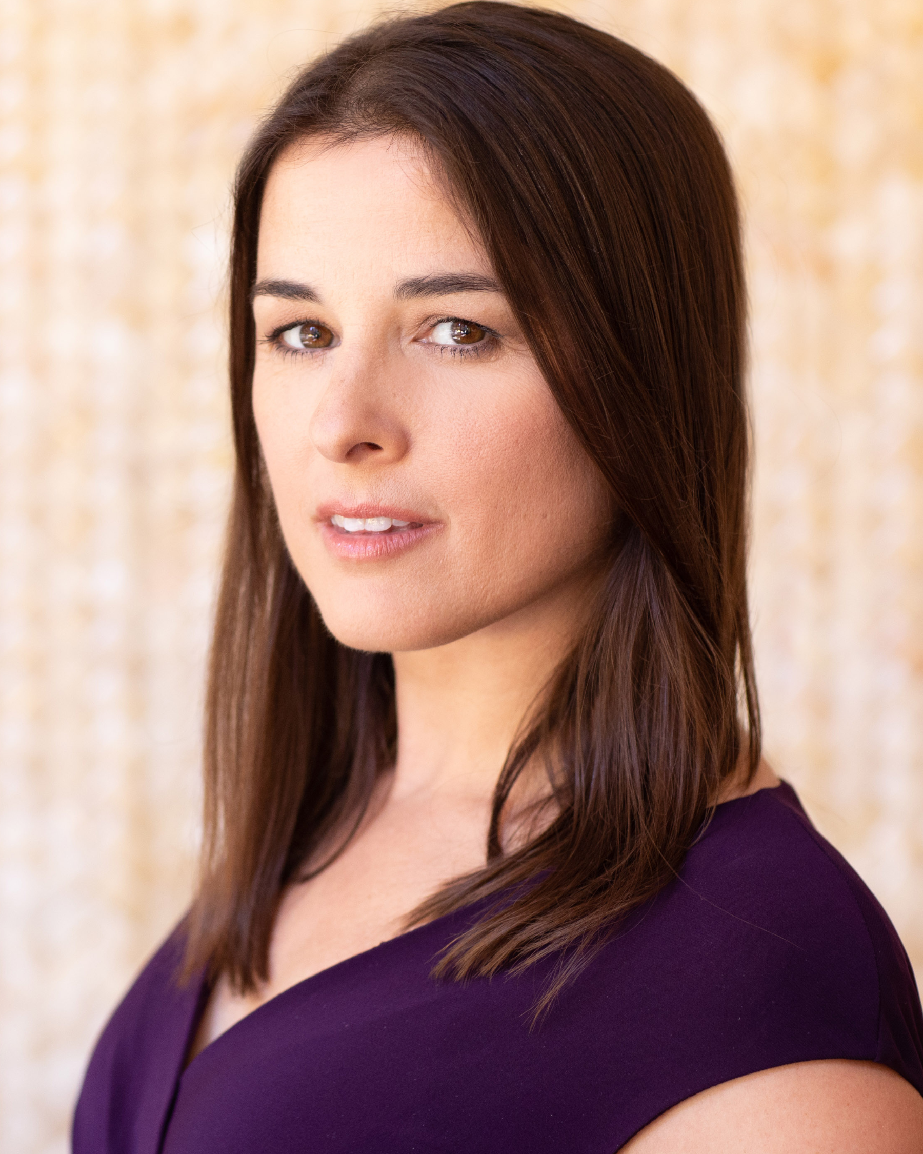 Shannon Laine character headshot